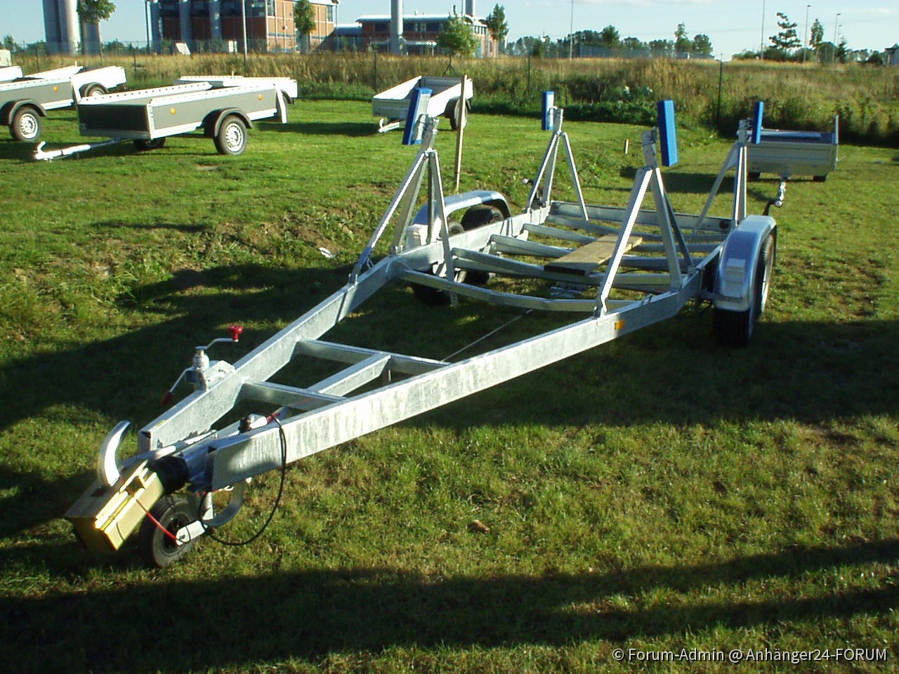 Bootstrailer für Segelboot mit Schwert