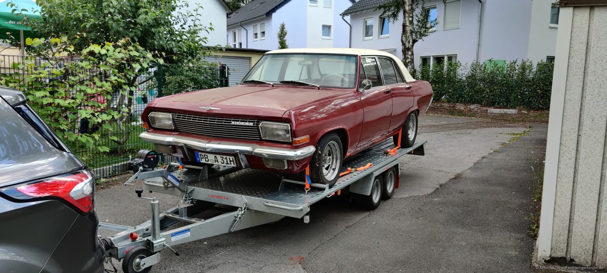 Transport eines Opel Diplomat